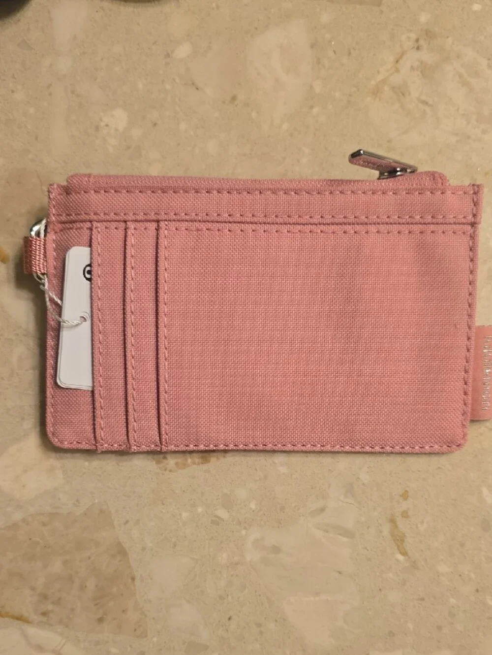lululemon Clippable Caed Case